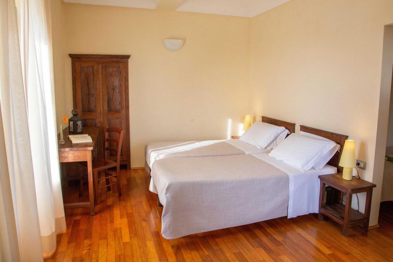 Certosa 1515 Hotel Avigliana Buitenkant foto